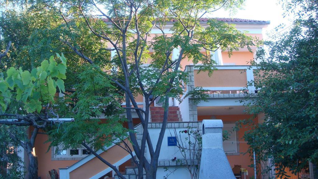 Apartments Valentino ซูเปทาร์สกา ดรากา ภายนอก รูปภาพ