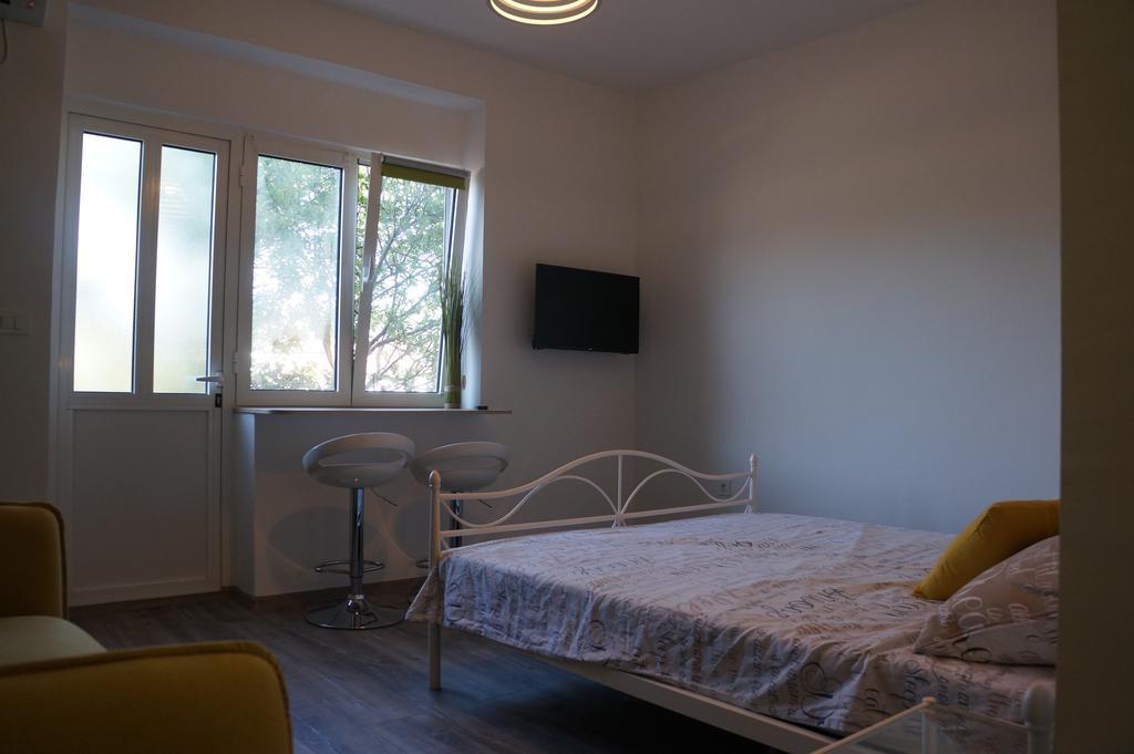 Apartments Valentino ซูเปทาร์สกา ดรากา ภายนอก รูปภาพ